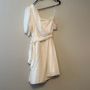 Nine West white one shoulder dress